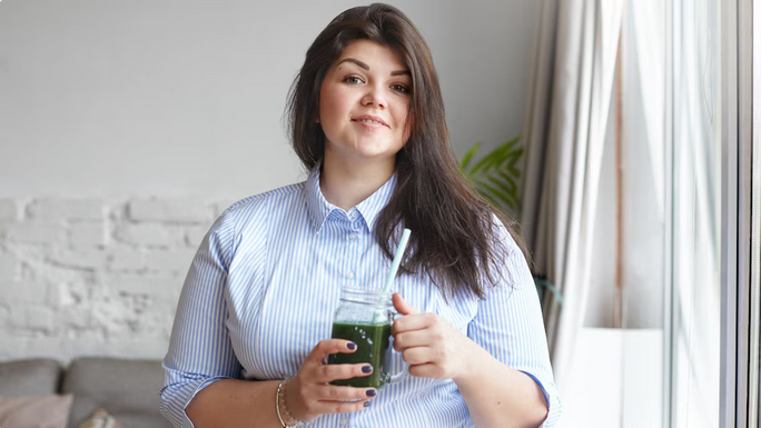 Té de perejil: la infusión natural que protege los riñones y ayuda al cuerpo a eliminar toxinas