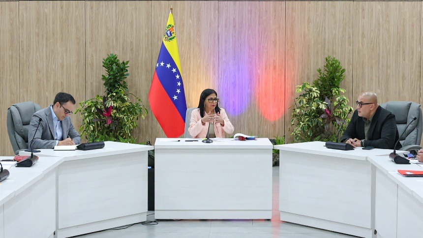 Delcy Rodríguez nombra a Calixto Ortega Sánchez vicepresidente sectorial de Economía y Finanzas y activa Estado Mayor Agroalimentario en Venezuela