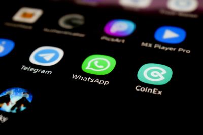 Cómo proteger tu WhatsApp de hackeos: 8 ajustes que debes activar hoy mismo