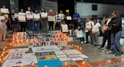 Familiares de presos políticos mantienen vigilia y huelga de hambre para exigir liberaciones en Venezuela