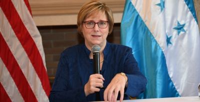 ¿Quién es Laura F. Dogu?