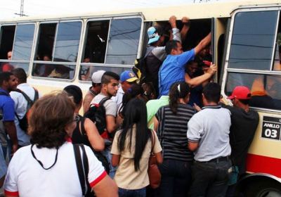 Transportistas en Venezuela aseguran que aumento del pasaje quedó “desfasado” tras reciente ajuste