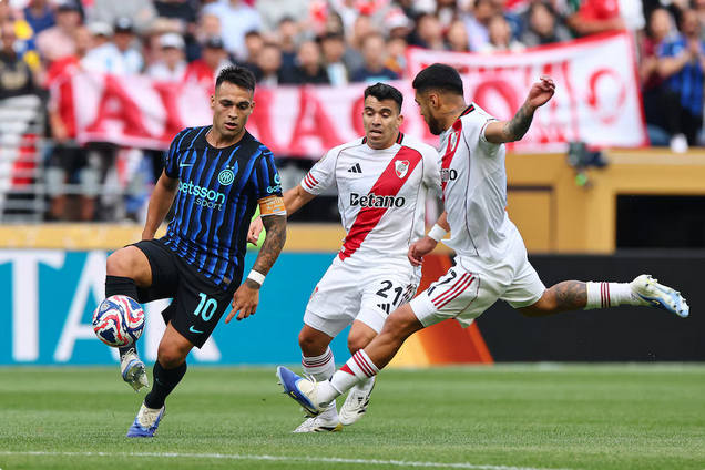 River eliminado del Mundial de Clubes: cayó 2-0 frente al Inter, terminó con nueve jugadores y quedó fuera en fase de grupos » Mundial de Clubes inter elimino a river mundial de clubes2 » Mundial de Clubes