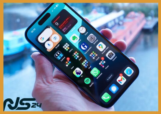 Apple Lanza iPhone 16: Cámara IA y Batería que Dura 2 Días Sin Cargar | iPhone 16 iPhone 16