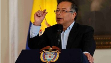 Gustavo Petro afirma que Caracas está siendo bombardeada y pide reuniones urgentes de la OEA y la ONU | Donald Trump gustavo petro 860x645 1 | Donald Trump