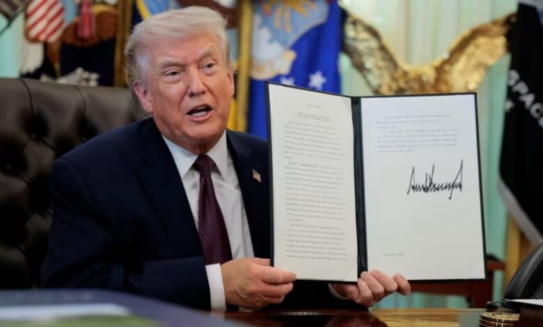 TRUMP 44 |