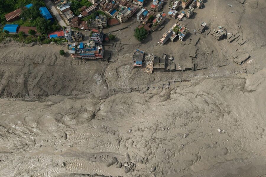Devastadora riada en Nepal deja decenas de muertos y más de 900 desaparecidos tras avalancha desde el Tíbet | Nepal SZFKP5OHGFD3BBE3SN7BMX7DDQ | Nepal