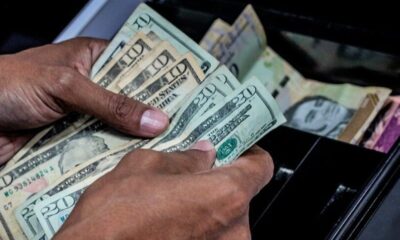 Dolares vs bolivares1 1 860x484 1 | macero