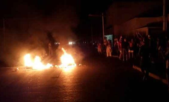 anzoategui protesta martes 26 abri 1 | delcy