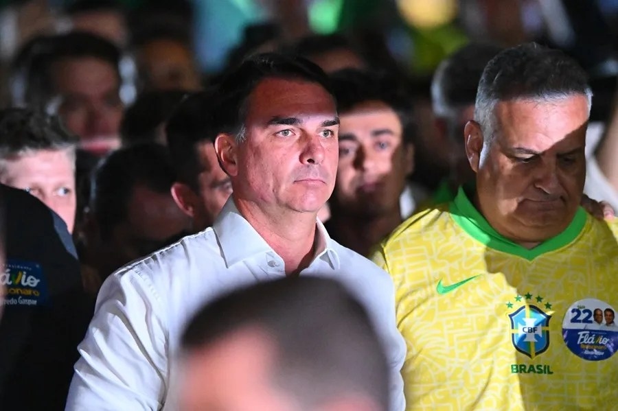 Flávio Bolsonaro pide anular elecciones en Brasil tras derrota ante Lula