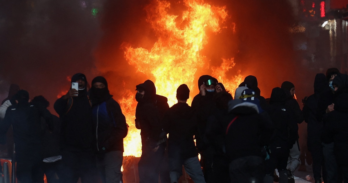 París en llamas: violentas protestas sacuden la plaza de la República en el segundo «día de furia»