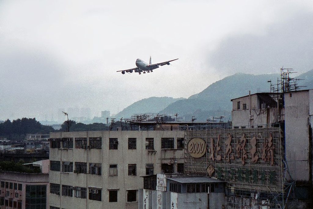 Kai Tak, el aeropuerto de Hong Kong que desafiaba a los pilotos