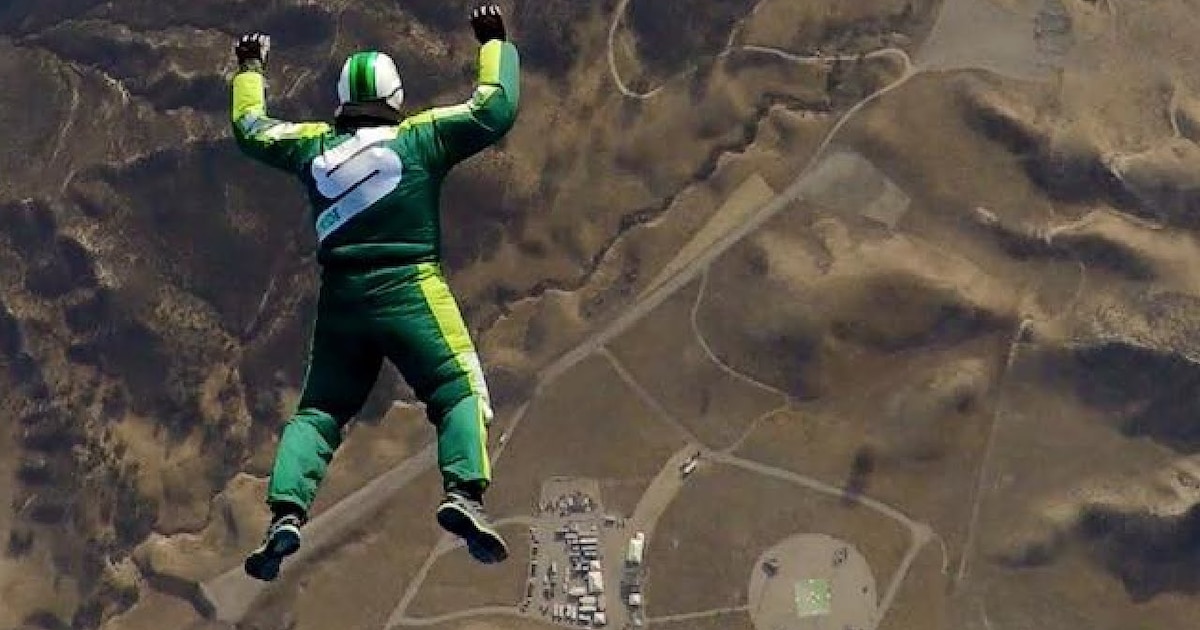 Luke Aikins saltó sin paracaídas desde 7600 metros y ahora quiere hacerlo desde el espacio