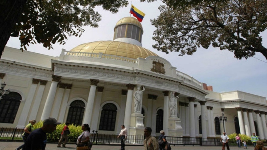 asamblea nacional discutira por segunda vez el p | Maduro y Cilia Flores