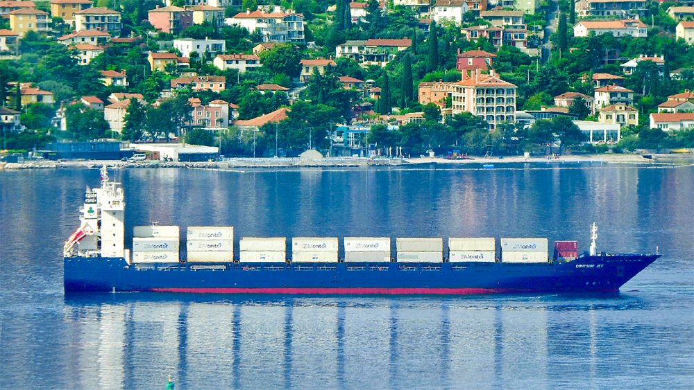 El buque contenedor Contship Jet, hundido tras ser atacado por drones marítimos en el Mar Negro frente a Bulgaria