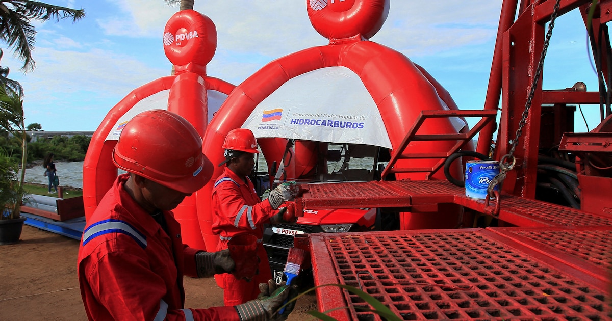 Huelga de trabajadores de PDVSA en el Zulia por bajos salarios y pensiones