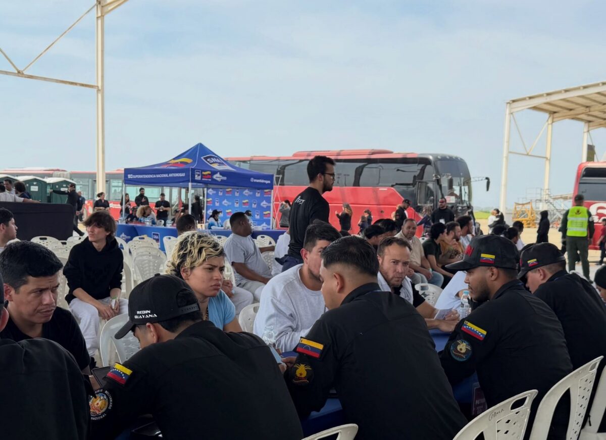 Repatriados venezolanos a su llegada a Anzoátegui en los vuelos 182 y 183